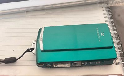 非常新，都是好的ccd，物流也很快，这是我第一次日淘ccd，没想到过程非常顺利。
?收到快递的时候包裹得很好，体验感up！
?软件使用过程中有问题找客服小圆手都快递解决了
?拍照使用感很好！