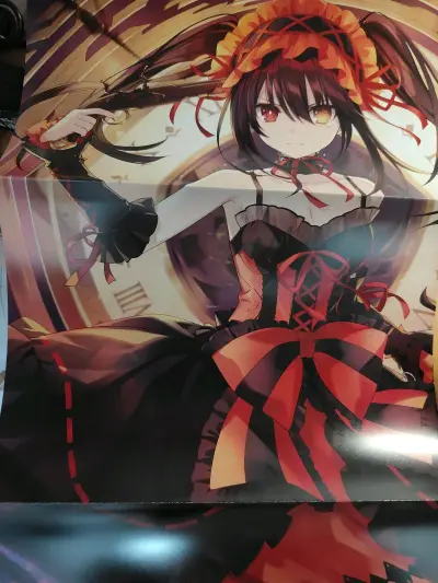 在二手平台入手这款动漫海报时，本没抱太高期待，结果收货后直接被惊喜到！卖家打包堪称“教科书级别”，层层包裹把海报保护得严丝合缝，拆开时一点折痕都没有。海报品相绝佳，色彩鲜艳、画面清晰，细节还原度超高，就像刚出厂的新品一样。
 
作为动漫收藏爱好者，能在二手平台遇到这...