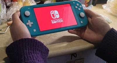 很顺利，拿到手也很快，总价算上邮费490左右，比国内便宜200，爽哉爽哉！包装的特别好，是我购入这么多次包的最好的一次，开心