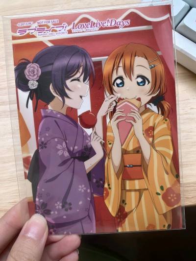 之前一直跟拼团里切眉，让代购直接下单，后来发现自己下单其实也挺方便的，而且不用一直等，到货特别快，本来以为要十天半个月的，最快的一次竟然只要一周半就到了，国际也没有想象的那么贵，三个大立牌算下来也才50多块，包装很结实，而且还把樱花妹给的小纸片也装来了，看得出来，外...