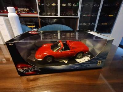 这款法拉利246 GTS太惊艳！经典红涂装+敞篷造型，100%系列质感厚重精致，细节还原意式超跑优雅，收藏党直接沦陷，摆柜拿捏复古豪车格调 