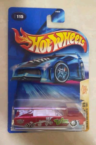 这款Trix联名林肯车太会玩！红金撞色+卡通涂装，复古车型搭童趣元素，细节满格，摆柜直接拿捏怀旧玩趣格调，收藏党一眼爱上！