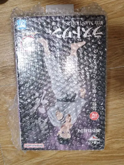 切煤好物分享！这次买到了一番赏的狛治，可以凑成共鸣了。走的挖煤姬竹蜻蜓，没有被税的风险~整体物流速度和上次持平，正常通关后国内邮配送也很快！体验不错 