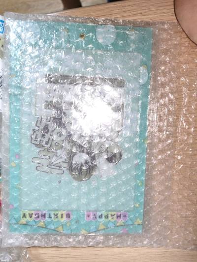 切煤好物分享！这次买到了霞柱的生日立牌，可以凑成共鸣了。走的挖煤姬竹蜻蜓，没有被税的风险~整体物流速度和上次持平，正常通关后国内邮配送也很快！体验不错 