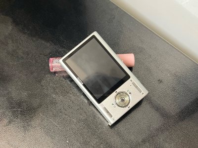 十一月挖煤姬海淘好物：富士z100fd