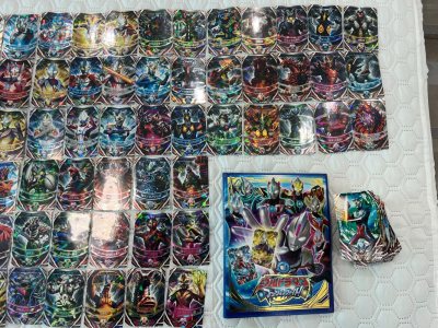 这次是在煤炉二手平台上切的欧布奥特曼卡片，任意门官方的包装非常好，第N次走竹蜻蜓max也非常快，超乎我的预料，大概20天到手拆箱，非常丝滑！