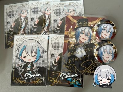 这堆周边是我很喜欢的柄图～整套谷子细节满满，再次吹爆挖煤姬！这次收的谷子，就是在上面蹲到的煤炉好价： 不仅能精准搜到这种小众角色的限定谷，还能一键对比多个卖家的价格，直接蹲到跳楼价；合单打包巨专业，这么多纸片谷和吧唧混装，到手连个压痕都没有；物流时效也很稳，从下单到...