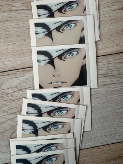 大眼拍立得非常帅呀，10张拍立得也是好价，这个在闲鱼上好像要15块钱一张 切没切的，好像是10块钱以下