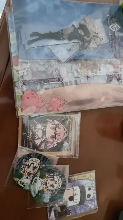 挖煤姬打包很好，泡泡纸齐全。阴花妹给我纸片整了个大压根发过来，标的两张我推实际为两包小垃圾。。我恨你们。。从发货到到家速度也很快，给挖煤姬好评