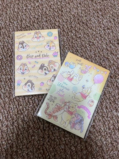 这次依旧是买了各种各样的米奇周边还有一些杂货，到手的品质几乎跟描述的没有差距，成色和价格都很香！很适合收藏，实在是太貌美啦，挖煤姬最棒，物流也很给力呀！