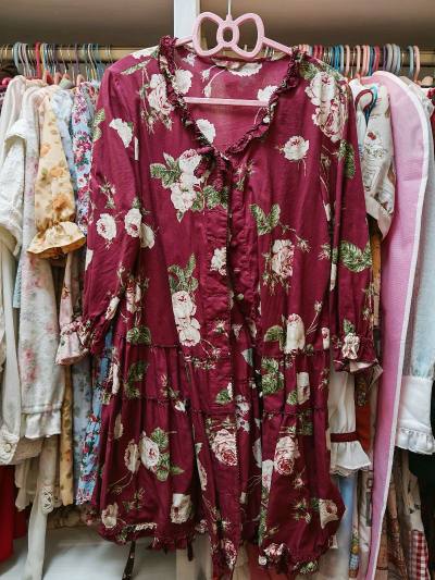 不能自己填面单了，那肯定会被税啦，反正小程序上填一填还蛮快的。挖煤姬的包装一直蛮仔细的，干干净净的豆腐块。