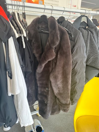 淘到巴黎世家巨好成色毛毛外套