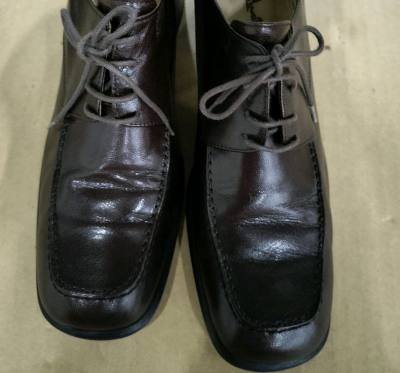 第一次使用挖煤姬购物，体验感很好。
买到了一双喜欢的方头皮鞋，附加服务拍照很清晰，物品使用状况直观看到。
总体感受很好，会继续使用挖煤姬海淘喜欢的物品。