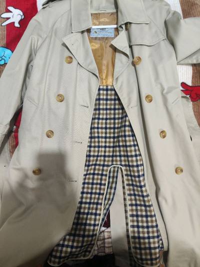 雅格狮丹风衣海淘