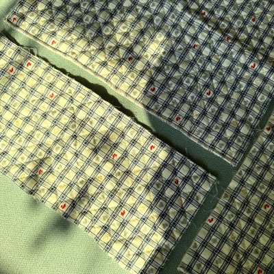 这一单又买到了很划算的布料 ，收到了满满的一大箱子，海运就是慢了点 其他的都是很好的 ，能收到满满一大箱布料的满足感