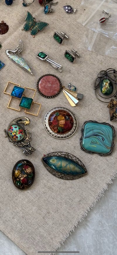 一直期待这箱雅虎日拍回来，不负期待呀，每一件都很漂亮。挖煤姬物流也很快，基本半个月就能收到。有问题就找客服，回答快而且专业！我要一直用挖煤姬！！