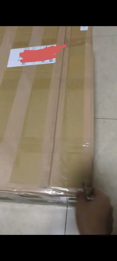 因为正好没超缴税金额，重量又蛮大，竹蜻蜓max是相比之下时效和价格都很合适的邮寄方式了，包装依旧给力，好几层泡泡纸满满的安全感，到手没想到这么大一盒还有点小惊讶，完美的一单