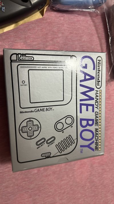 这次的海淘之旅，仿佛一场跨越千山万水的冒险，终于在昨天圆满落幕。当我打开包裹的那一刻，内心涌动的不仅是对商品的期待，更是一种对远方的遥想。这是一次与日本潮流文化的相遇，也是一次对自我风格的探索之旅。