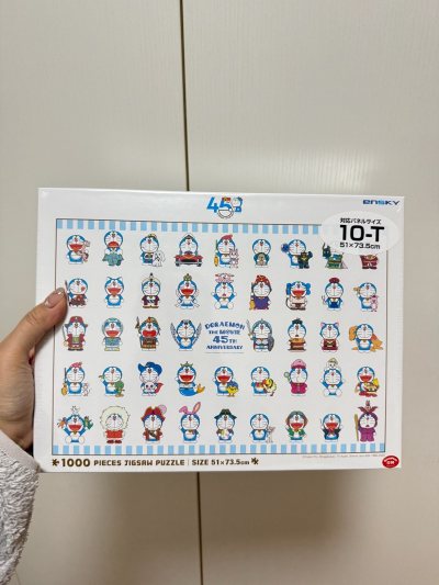 今天第三箱啦，是两幅图！第一幅图是1000片的叮当猫，超级多造型的多啦a梦！好可爱！第二幅是500片的海蒂，这个过独木桥第一次见也好好看