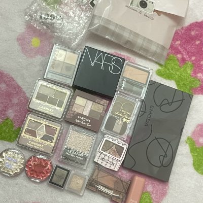 首次切煤大成功^_^
碰到了善良的yhm，本次切主要是化妆品。包装ok！气泡打包ok！
canmake状态非常非常好，运输过了没有碎。^_^下次会继续使用平台切煤。广州海关运输非常迅速。用了大概十天就到达了