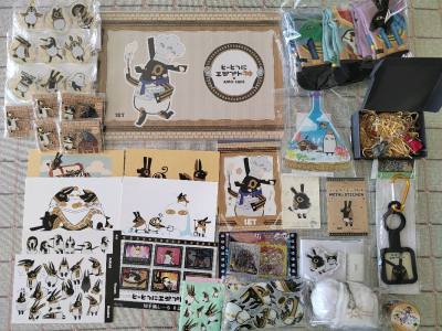 日淘网购IP周边超有趣！选品丰富，从手办到立牌都有。物流虽慢但包装超用心，收到时周边崭新，和喜欢的IP“见面”超满足～