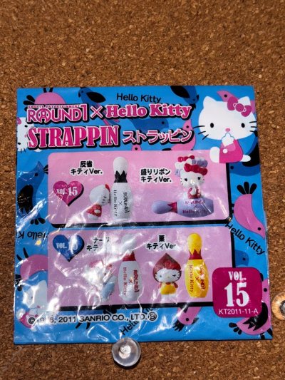 绝美收藏品！ 这款Kitty地域限定挂件质感超棒，细节完美，比图片还好看！日淘任意门的打包很安全，发货速度也快，买到真的很开心，会继续回购！