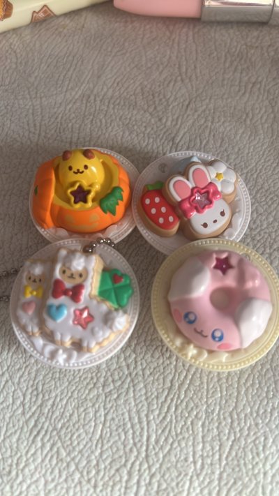 美丽可爱的小芯片石头终于收到了，可以和机器联动，运行正常，非常满意，卖家描述真实，海淘非常满意，大爱挖煤姬，能让我淘到好物