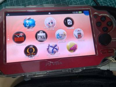 第二台灵魂献祭限定，太喜欢这款了，成色极好，现在作为日常战斗机，不得不说psv 1000虽然最终都会烧屏，但显示效果秒杀psv 2000。