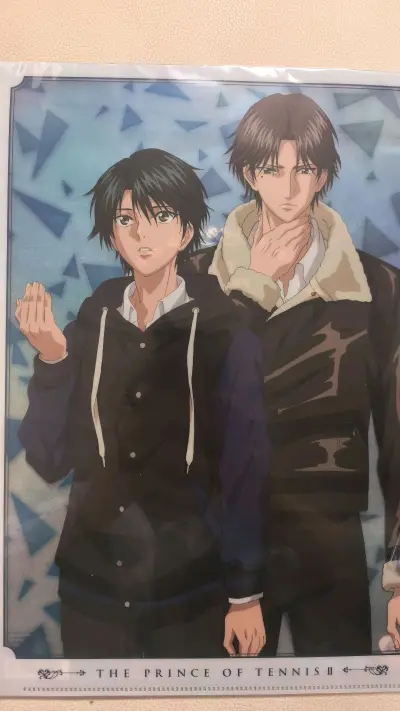 挖的立牌和文件夹，安全到达。一开始下单的时候还是挺担心的，怕出现差错！抱着试一试的心态，下了几单！没想到都安全到达。速度也没有想象的那么慢，发货之后的物流还是很快的！不到一个星期就收到了