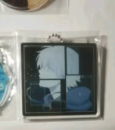 操作流程超丝滑，无需外卡，支付宝、微信一键付款，24小时智能代拍秒切心仪商品，抢购热门款从不失手。物流选择超灵活，EMS、海运按需挑选，独家竹蜻蜓专线低至40元还包清关，合单发货＋90天免费存储能省不少运费，多收的运费还会主动退还