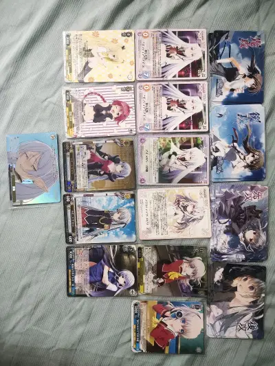 第一次在骏河屋买卡片，时隔一年再次拥有艾拉，可喜可贺。用竹蜻蜓运费才38，非常便宜，且没有关税，感谢