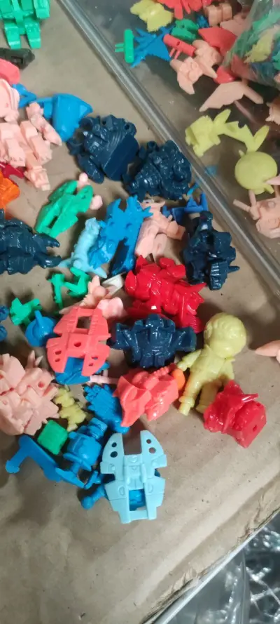 以前海淘手办，我总是担心繁琐的流程、高昂的运费和不靠谱的卖家。直到发现了挖煤姬，它就像一个神奇的“挖煤姬”，直接带我进入了手办的宝藏世界。