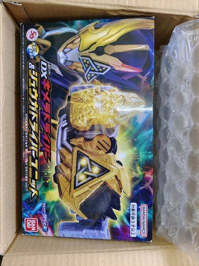 这次在任意门找了好久 终于找到了这个好价 依旧是平台神力 不然在国内买真的溢价了 依旧是走的竹蜻蜓 一开始看到这个运费的时候吓了我一跳 比我预期价位高了不少 没想到后面竟然多退少的不要补  给退了很多运费 那就十分的划算了 拿到手里确实很重 忽然觉得这个重量即使是国...