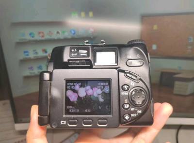 买了三台ccd，成功下车。 每台都和卖家描述的一致，配件很全，运回国内也没有损坏，美美的用上了，拍照非常好看，特别喜欢。最主要的是三台买下来也很便宜，心水。