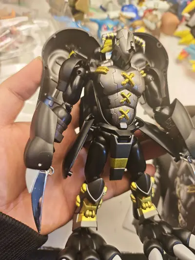 今天收到数码宝贝模型玩具，变形玩具，超进化魂系列玩具，相当赞啊，哈哈，变形顺畅，给力，挖煤姬yyds,还会继续支持！