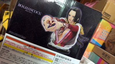 波雅汉库克女帝一番赏这回也是只有日本限定，终于买到了，还有挖煤姬的优惠券，以满意价格购入。这款女帝有追视效果，很新的一种工艺喔