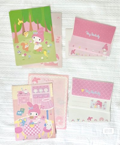 淘到了超级貌美的美乐蒂信封信纸和纸片，这一套太漂亮了非常开心能淘到。物流一如既往的快，包装也很安心，挖煤机我们喜欢你！