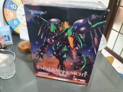 gsc moderoid拼装模型，苍穹的法芙娜无存，盒子很大，板件满满，本身盒子比较软容易盒损，所以边角位置难免有些磨损