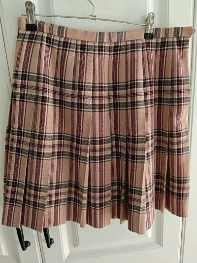 下单非常快，入库有具体时间，下单和发货都能看得到具体时间，入库重量体积写的很清楚，发货的选择也很多。到货也很快。包的也很严实，物品没有问题。客服回复也很快。以后日淘都用挖煤姬了