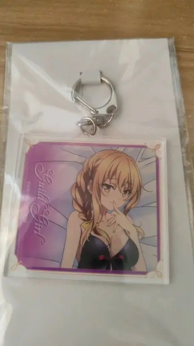 这次在挖煤姬淘到的动漫钥匙扣真的太让人惊喜了！

下单后不到两周就收到了，打开包裹时忍不住“哇”出声。每个吧唧都用泡沫纸包得超仔细，完全零损伤。这次买了最喜欢的角色Q版款，实物比图片还精致，电镀层闪闪发亮，细节涂装一点都没溢色。

最惊喜的是价格，加上国际运费也比国...