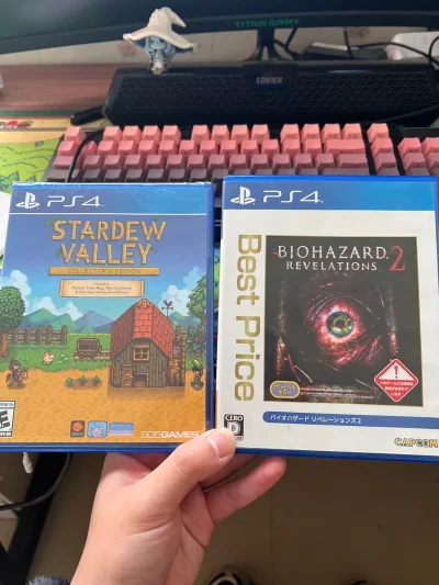 完美星露谷物语➕生化危机启示录 几乎全新成色
竹蜻蜓很快 东西成色也非常棒 
感谢挖煤姬带来如此良好的购物体验