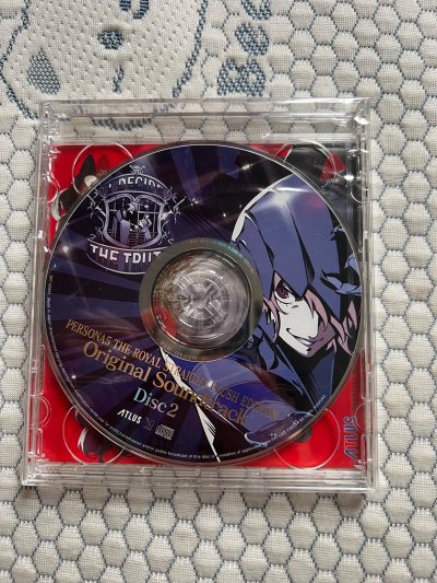 很好的女神异闻录 这使我的ps旋转
一整套p5限定特典 都是新的未拆封 太喜欢了吧
感谢任意门带来如此良好的购物体验