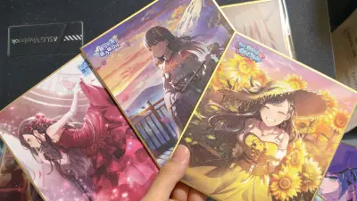 哈哈哈哈哈哈我的大梦情们终于到了！
樱花妹的纸板好厚好喜欢
根本没多少人出的新年花后也是炒起来了，为了巫女小遥才吃了这个set
安安婚活我们喜欢你?，比起花前更喜欢花后一点，这个女人如此之美
向日葵你怎么这么萌??
感谢挖煤姬不定期掉落的优惠券，这两张色纸一起切是便...