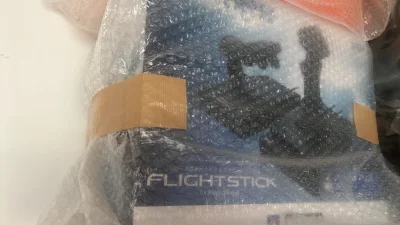 このショップの商品は品質が高く、包装も丁寧で驚きました。店員の対応が親切で、質問にも迅速に答えてくれました。配送も早く、完璧なショッピング体験です。次回も必ず利用したいと思います。