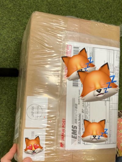 由于第一次在任意门日淘cd大成功，又没忍住买了一单。刚好用积分抵了将近一半的邮费，总体就很划算了。还好在等待积分的过程中，购物车想要的商品没有被别人拍走，顺利收入囊中~这次没有单独加固，只选了箱内加固，实测丝毫不受影响，任意门的加固非常用心，一点没破损。震惊的是em...