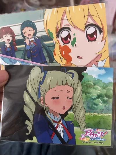 从入库到国内收货全程透明，APP能实时查进度超安心。箱子坚固不易破损，打包严实，收到的物品没有损伤。藤堂尤里卡嘟嘴特典是我非常喜欢的一张柄图！但是知道的太晚了后面就很难收了，跟团拼又抢不过别人。不过，这次非常的幸运在挖煤姬购买到了，实物真的超美，小莓和小尤都好可爱！...