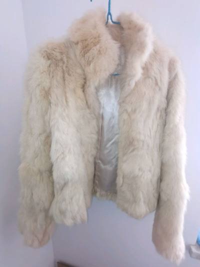         挖煤姬这个软件，感觉非常好，价格实惠，品质优良，速度挺快，包装很好，物流保障性高，很好的购物软件！我这次买的衣服都特别好看，好开心好幸福。价格实惠，运费我使用了积分减免了不少运费，运输时间挺快的，总共用时8天就收到了。
        衣服到手之后，...