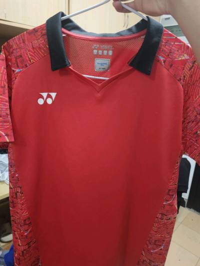 1几年的大赛服vc材质真的好穿，相比现在的大赛服是创意好材质舒服，深得我心啊，希望下次还能淘到喜欢的大赛服