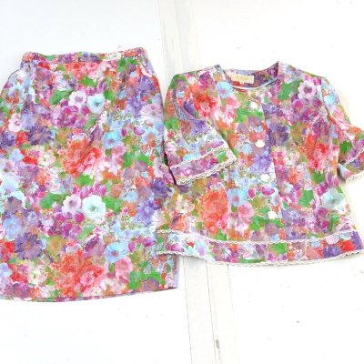 花花套装和伊太利屋