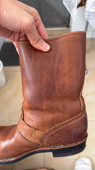 第一次在日本海淘的鞋子，收到了之后真的太喜欢了 买了好多双 每一双尺码都对上了，我真的是个购物天才，有了挖煤姬之后我就像个购物狂